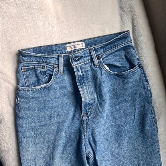 Abercrombie Curve Love The 90s Straight Jean Ultra High Rise - Picture 3 of 7